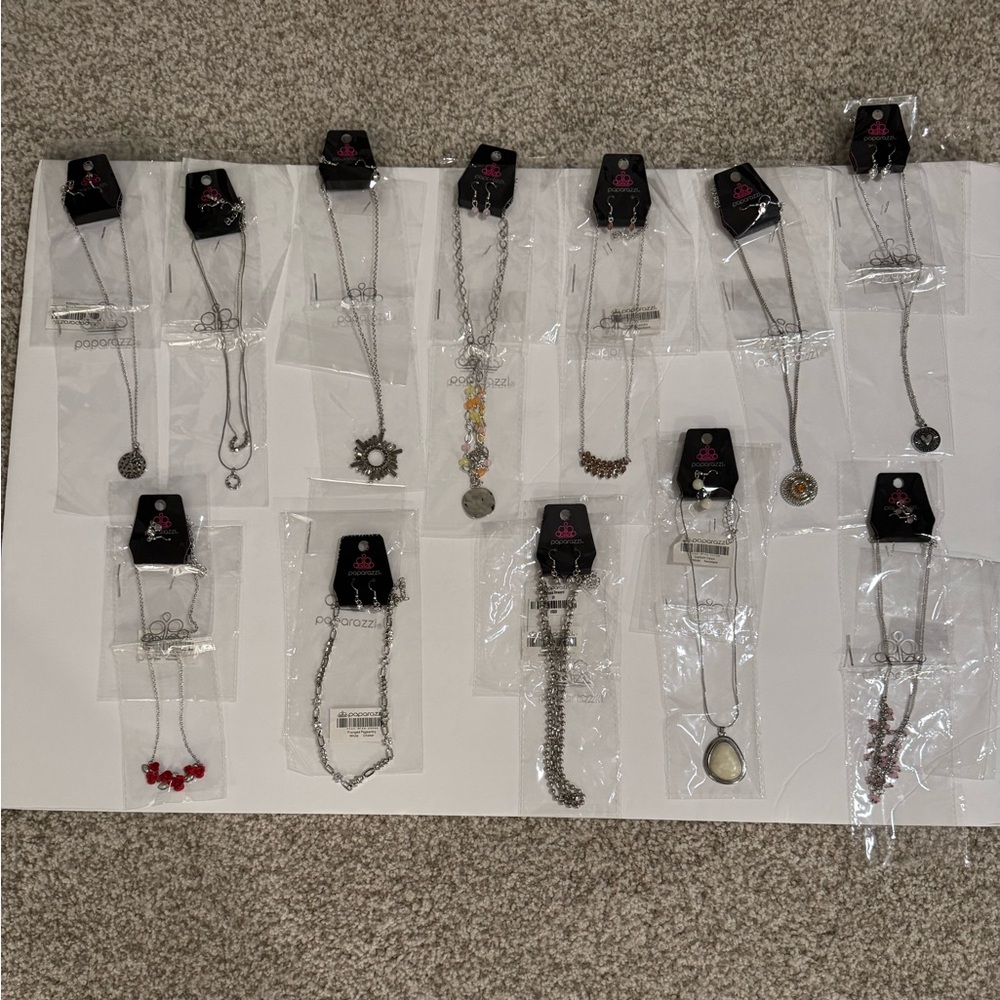 Paparazzi Silver Necklace Set